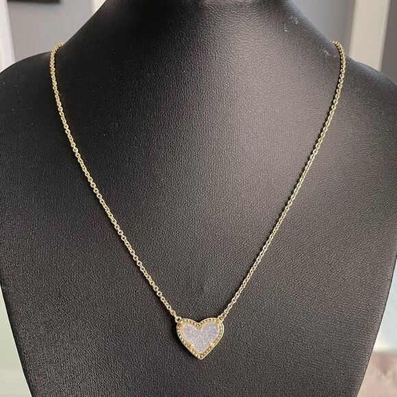 New Kendra Scott Ari Heart Pendant Necklace - Picture 5 of 9